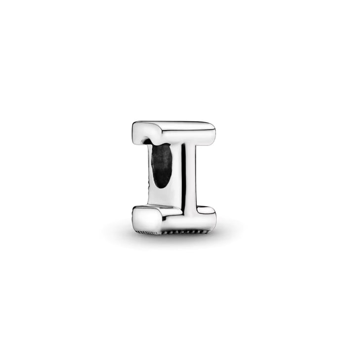 Buchstaben I Charm